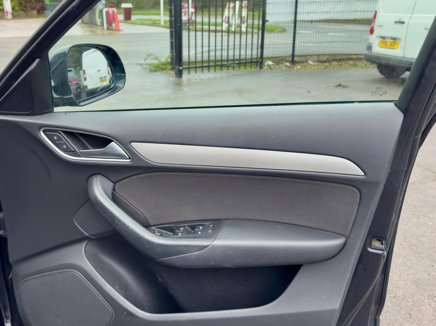 Used Audi Q3 2013 for sale - 76472935: Photo 21