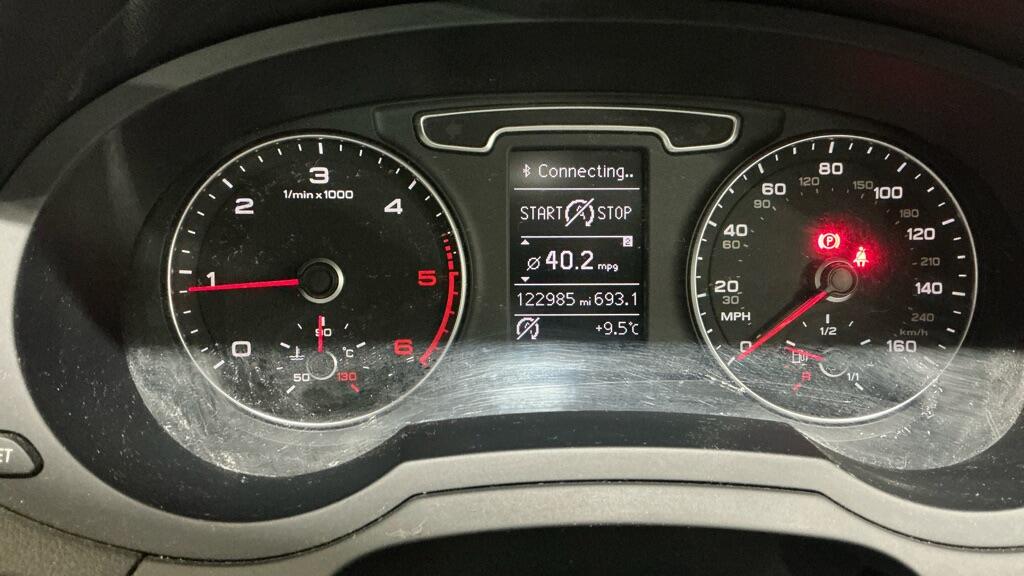 Used Audi Q3 2013 for sale - 76472935: Photo 9