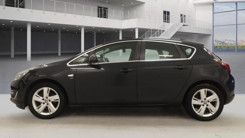 Used Vauxhall Astra 2013 for sale - 77174485: Photo 3