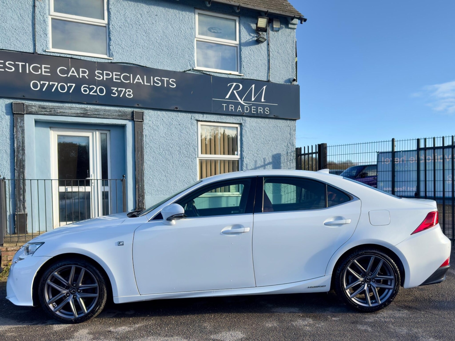 Used Lexus IS 2016 for sale - 76700633: Photo 9