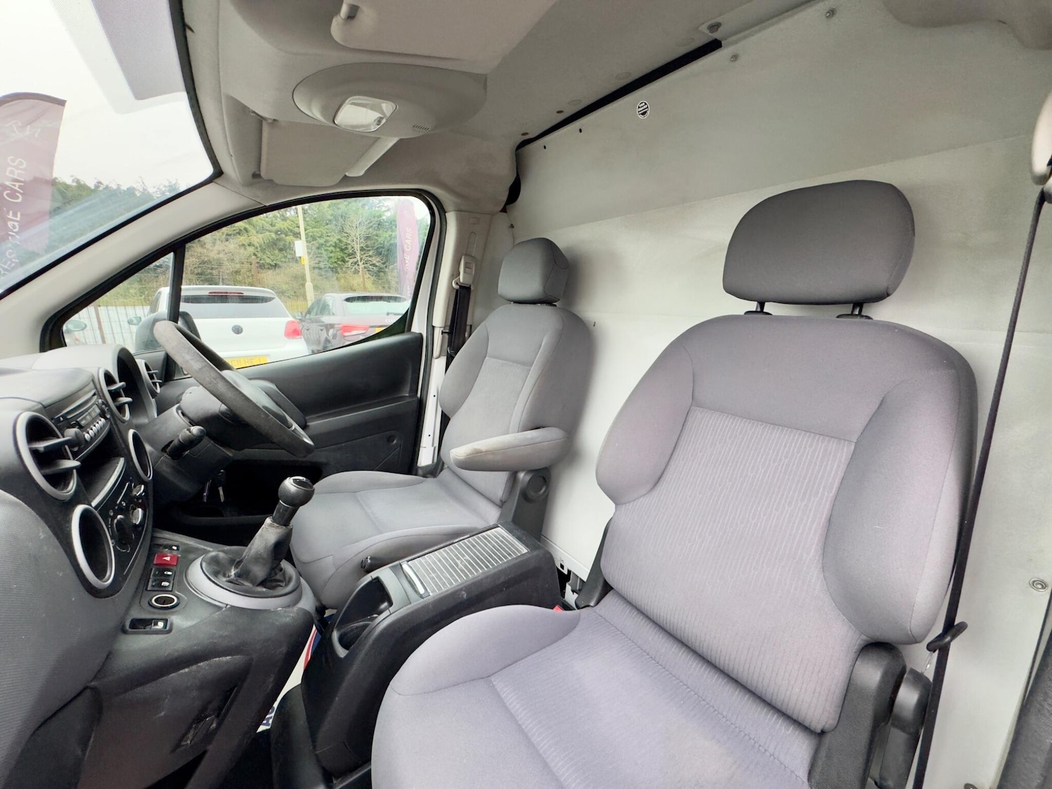 Used Peugeot Partner 2013 for sale - 77460526: Photo 13