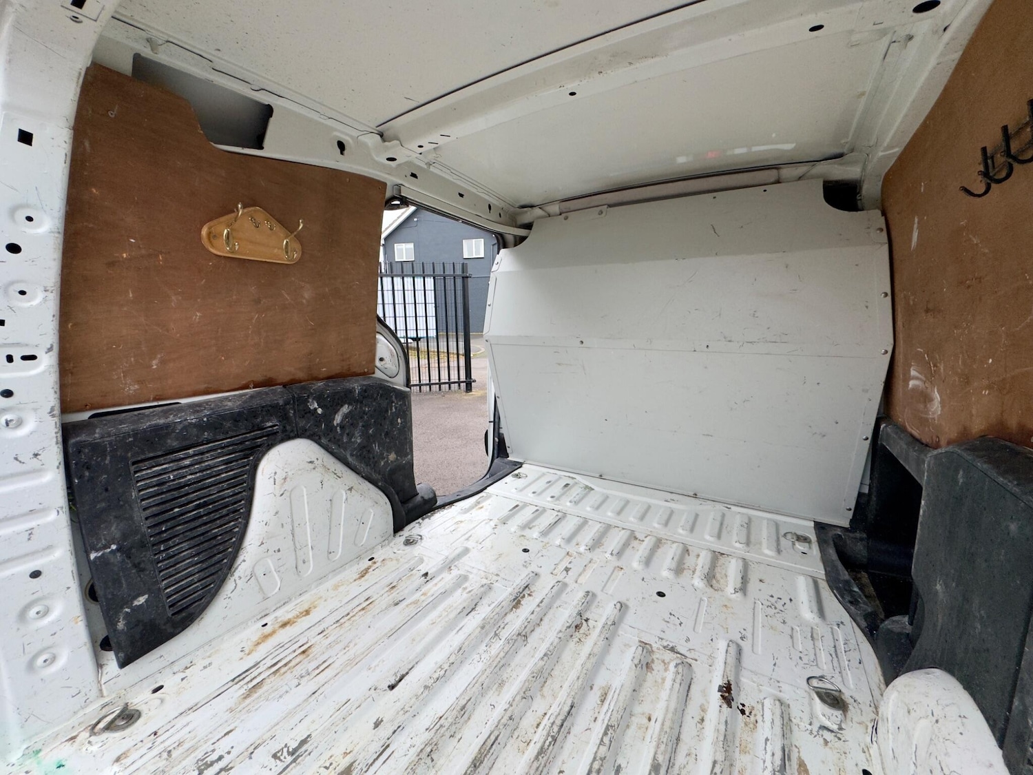 Used Peugeot Partner 2013 for sale - 77460526: Photo 16