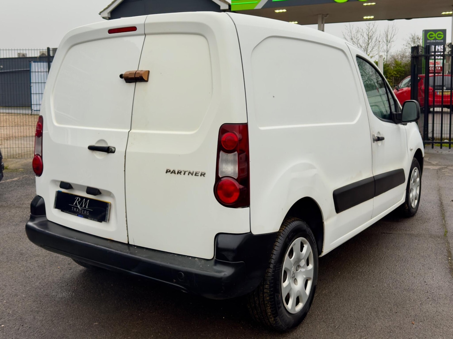 Used Peugeot Partner 2013 for sale - 77460526: Photo 9