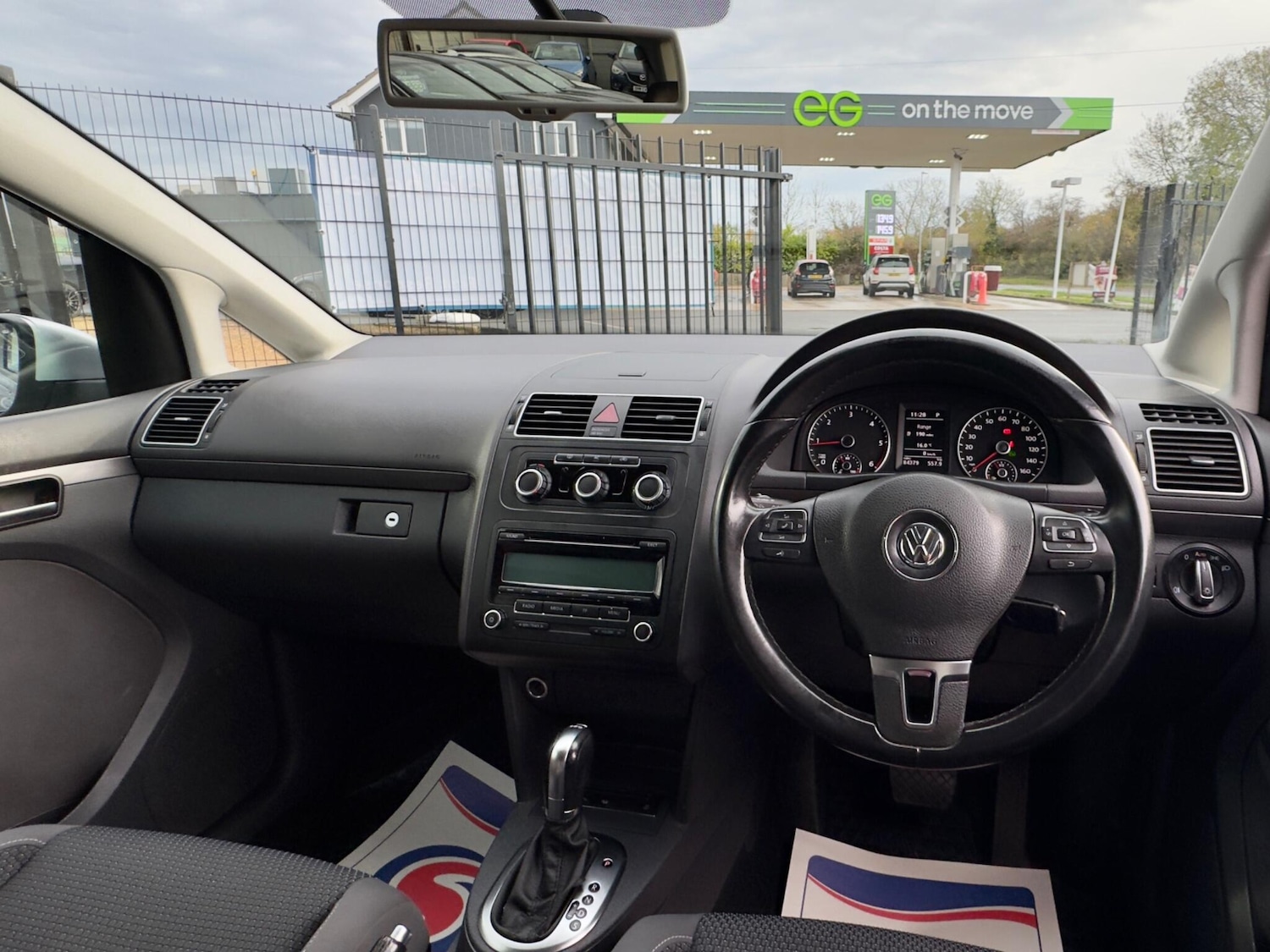 Used Volkswagen Touran 2010 for sale - 76498887: Photo 31