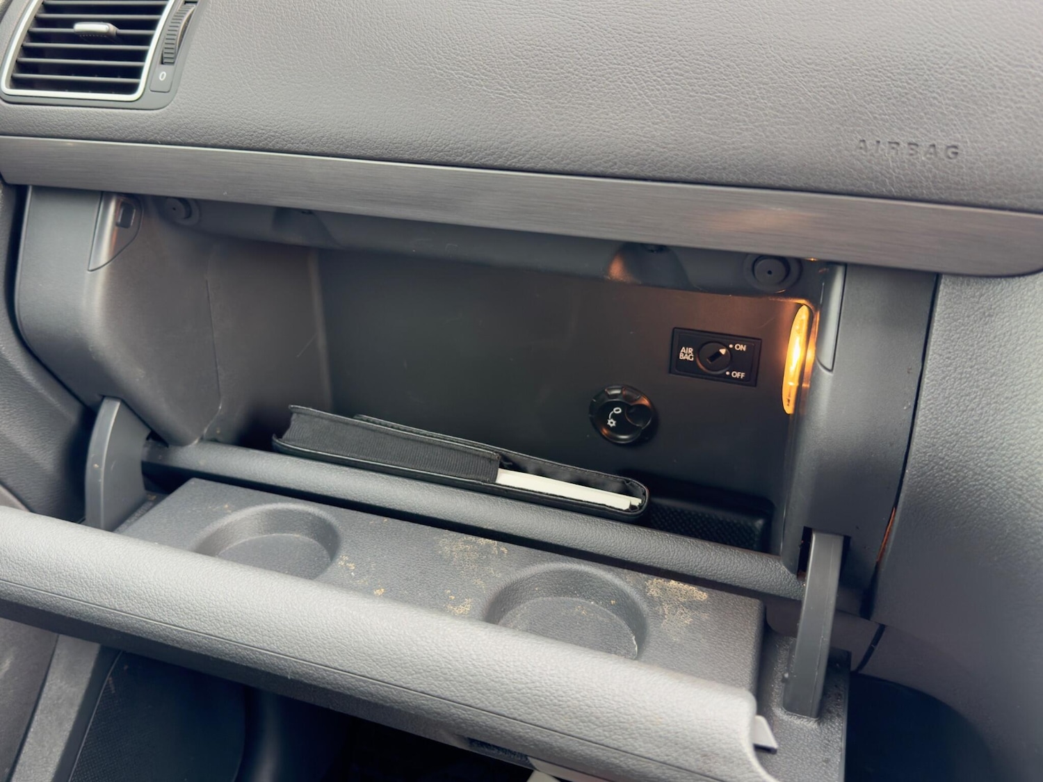 Used Volkswagen Touran 2010 for sale - 76498887: Photo 51