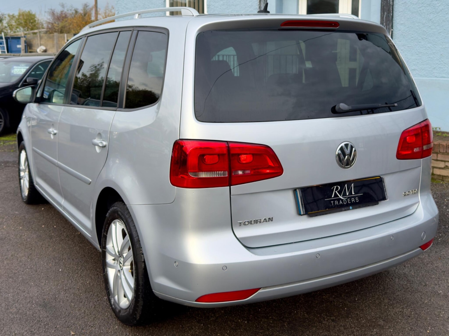 Used Volkswagen Touran 2010 for sale - 76498887: Photo 8