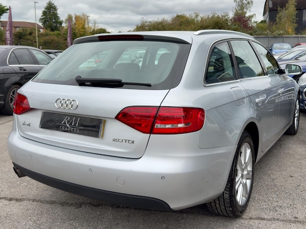 Used Audi A4 Avant 2010 for sale - 76283778: Photo 11