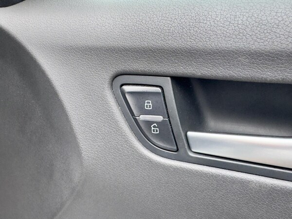 Used Audi A4 Avant 2010 for sale - 76283778: Photo 24