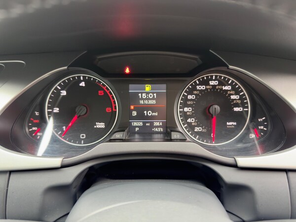 Used Audi A4 Avant 2010 for sale - 76283778: Photo 33