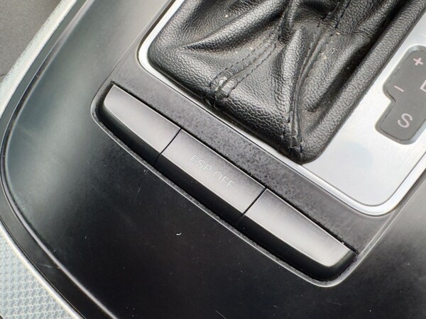 Used Audi A4 Avant 2010 for sale - 76283778: Photo 44