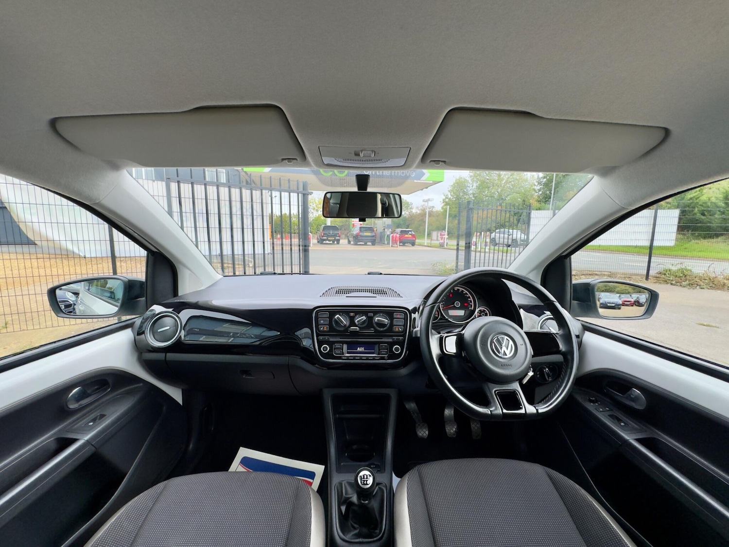 Used Volkswagen up! 2013 for sale - 75781656: Photo 16