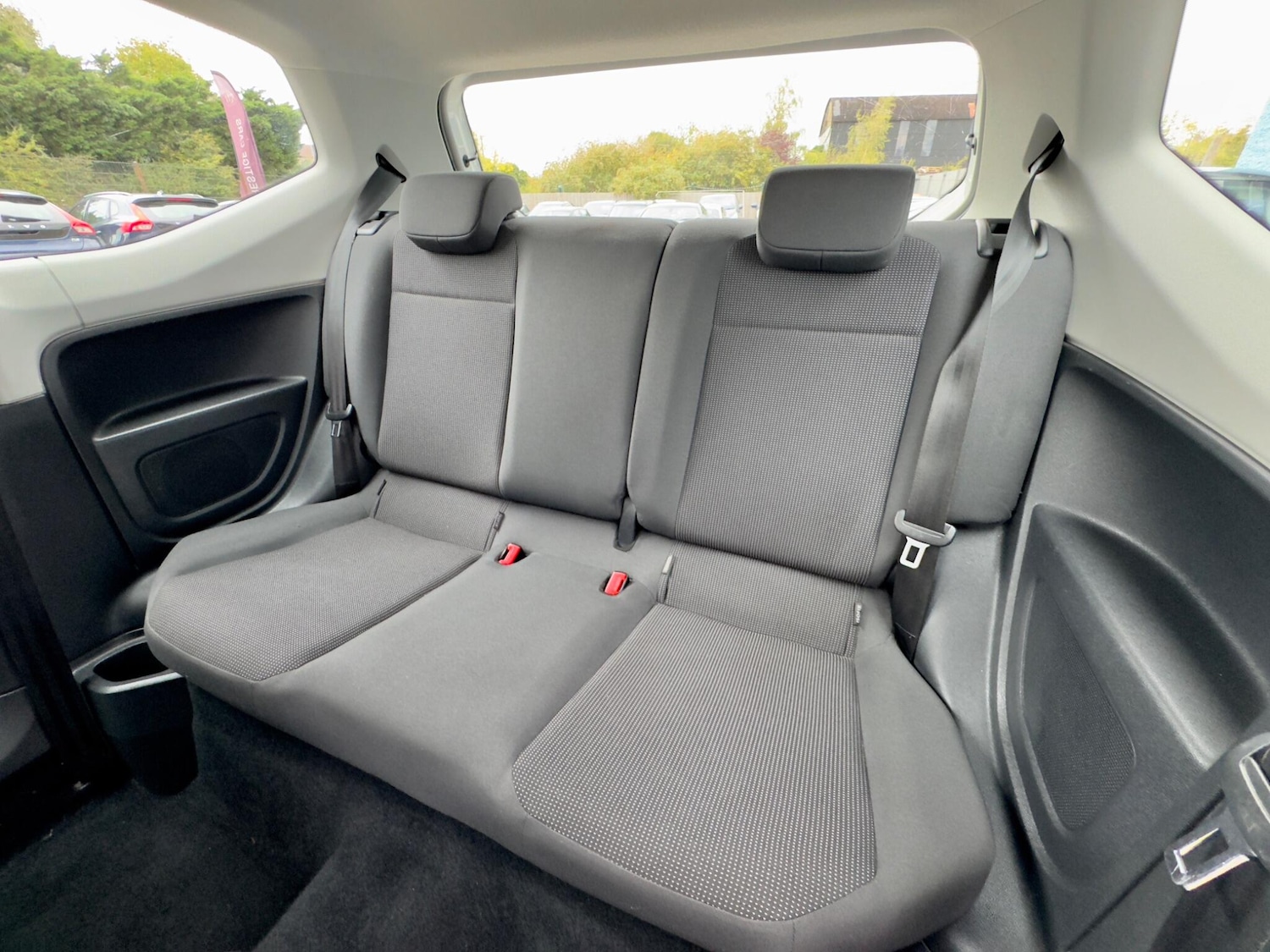 Used Volkswagen up! 2013 for sale - 75781656: Photo 20