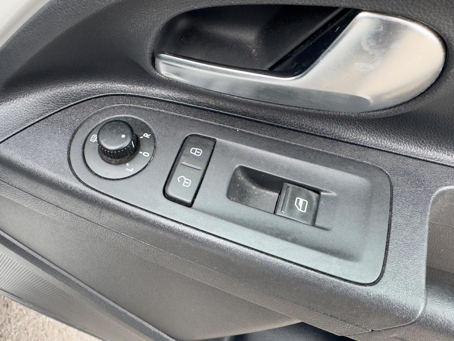 Used Volkswagen up! 2013 for sale - 75781656: Photo 22