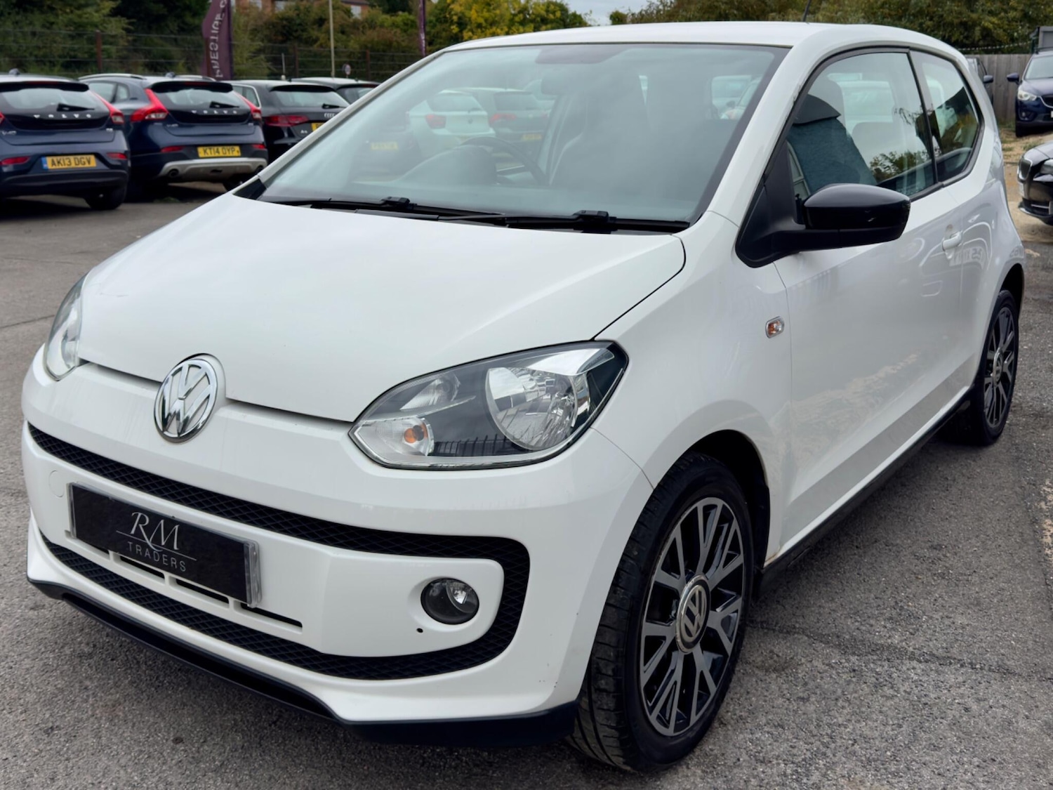 Used Volkswagen up! 2013 for sale - 75781656: Photo 4