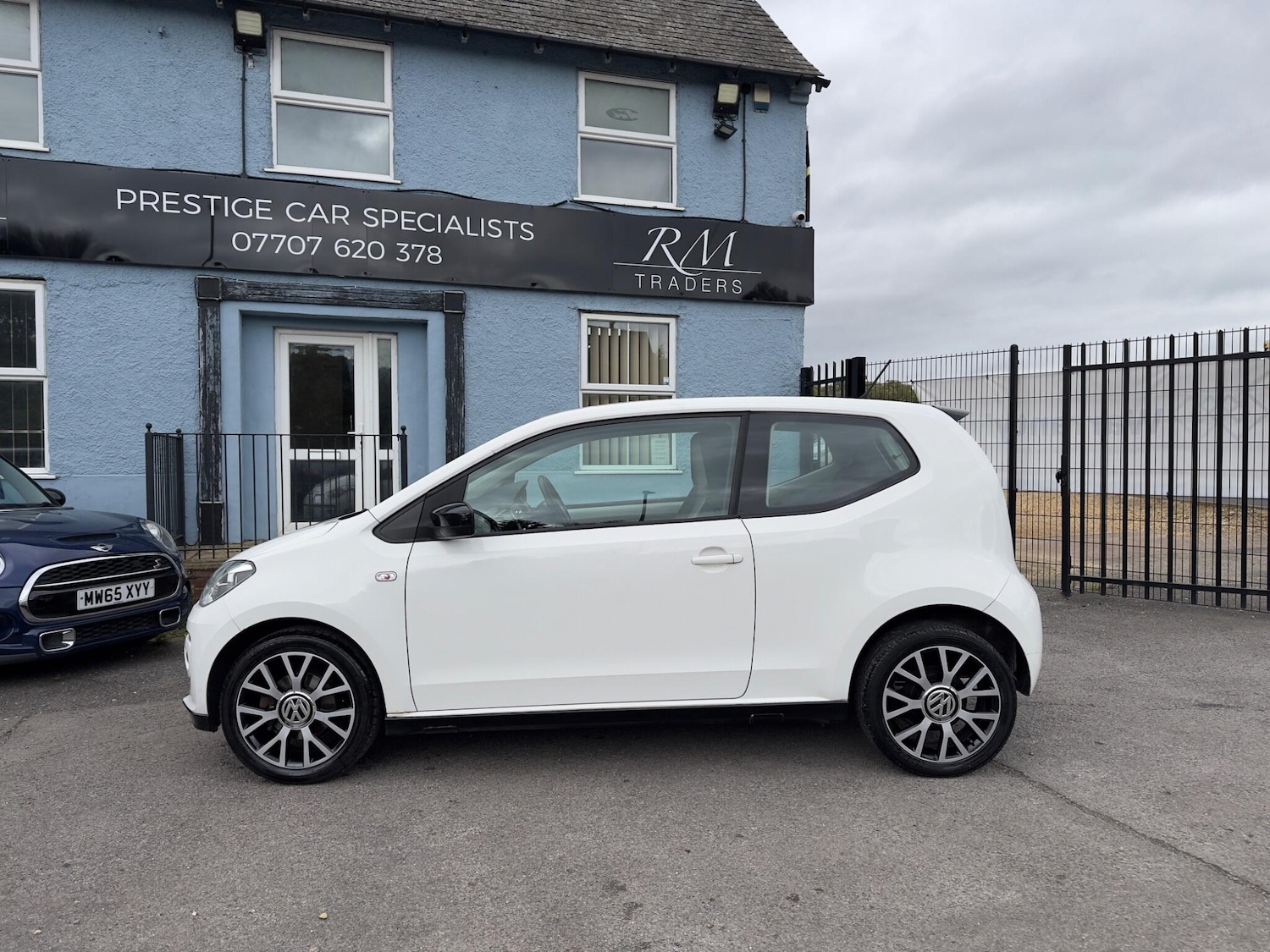 Used Volkswagen up! 2013 for sale - 75781656: Photo 5