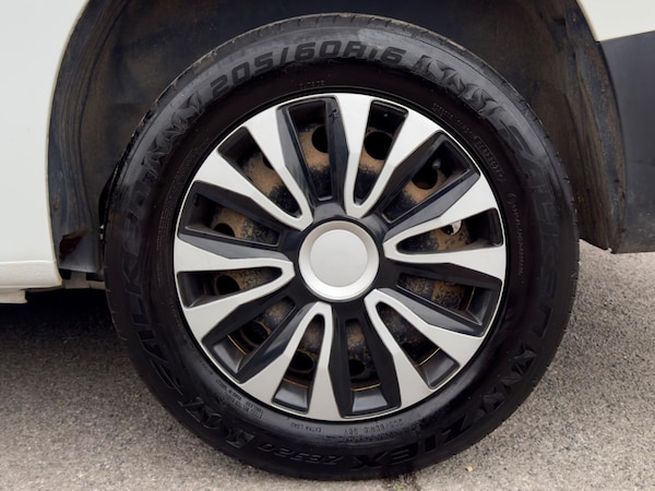 Used Peugeot Partner 2020 for sale - 76283701: Photo 17
