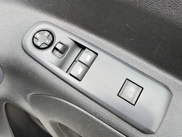 Used Peugeot Partner 2020 for sale - 76283701: Photo 30