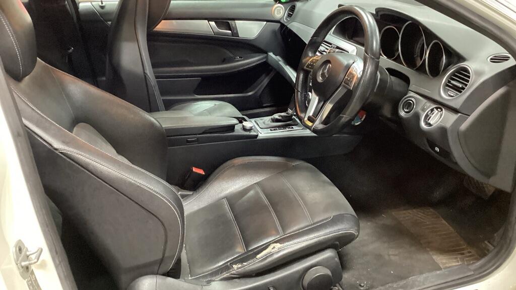 Used Mercedes-Benz C Class 2014 for sale - 77040124: Photo 8
