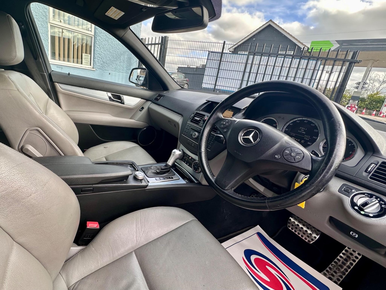 Used Mercedes-Benz C Class 2008 for sale - 77658525: Photo 12