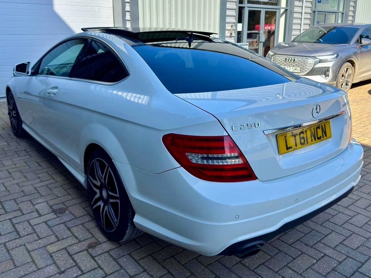 Used Mercedes-Benz C Class 2011 for sale - 78224403: Photo 5