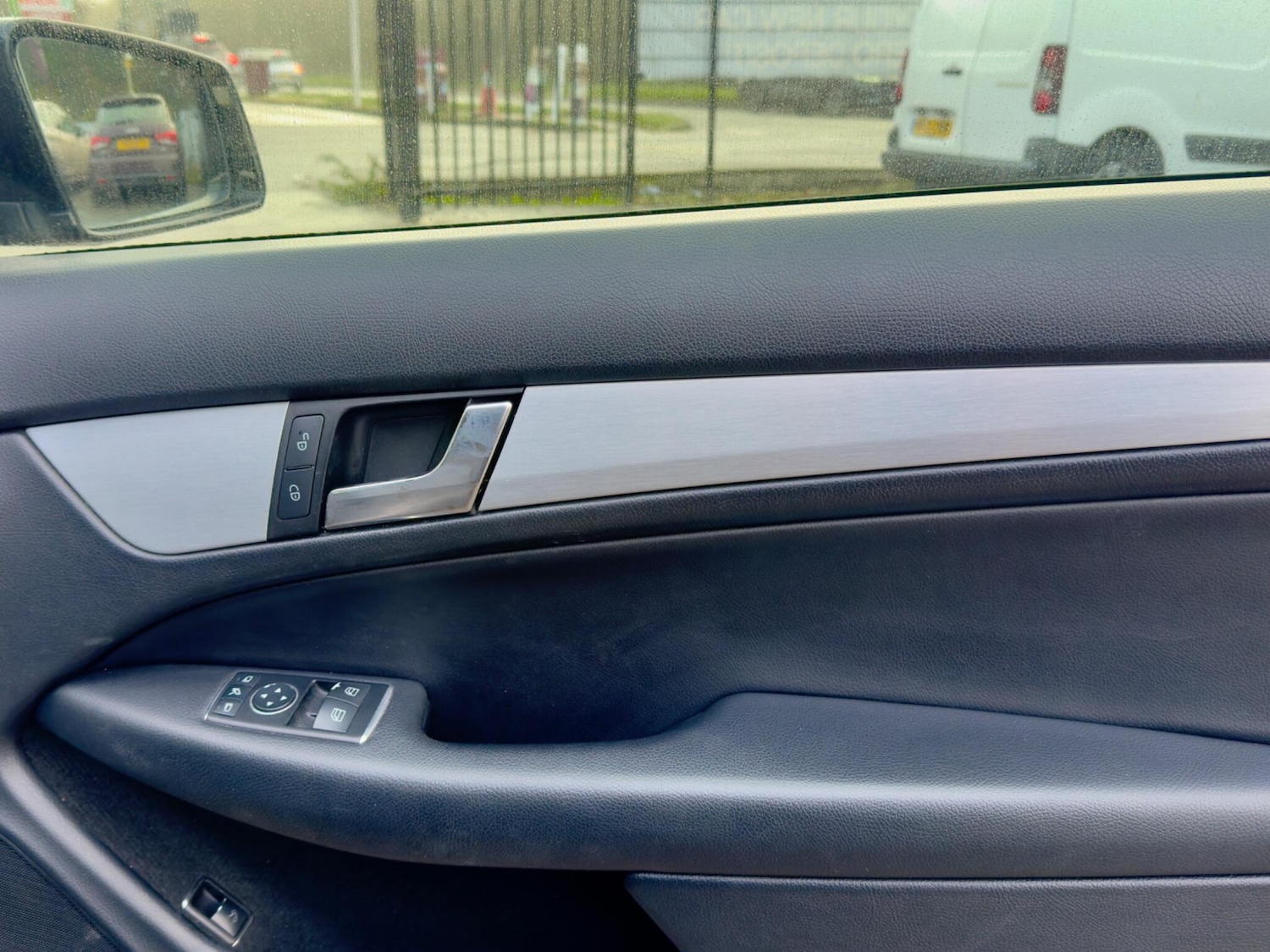 Used Mercedes-Benz C Class 2012 for sale - 77029650: Photo 24