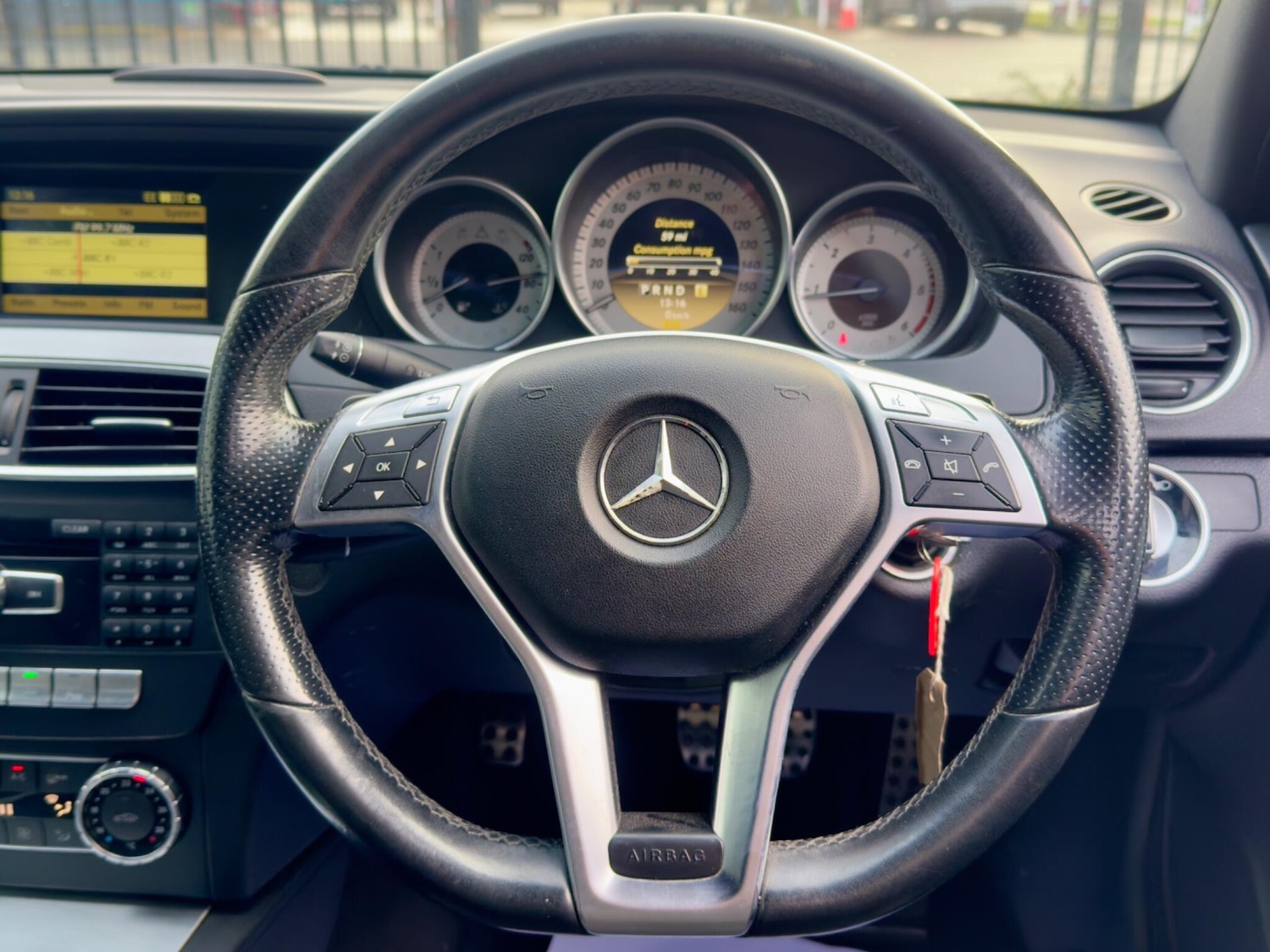 Used Mercedes-Benz C Class 2012 for sale - 77029650: Photo 31