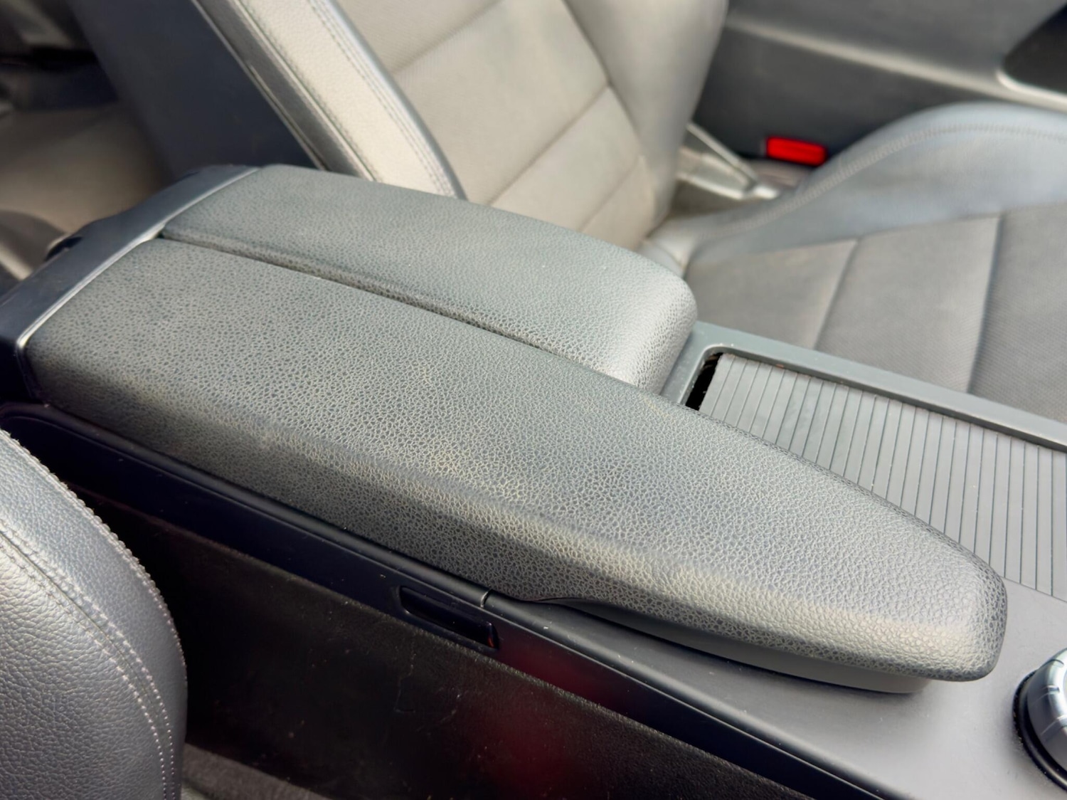 Used Mercedes-Benz C Class 2012 for sale - 77029650: Photo 48