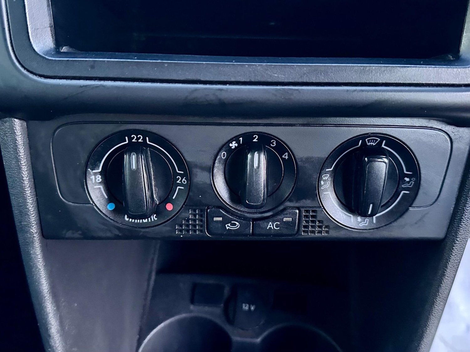 Used Volkswagen Polo 2010 for sale - 76752897: Photo 21