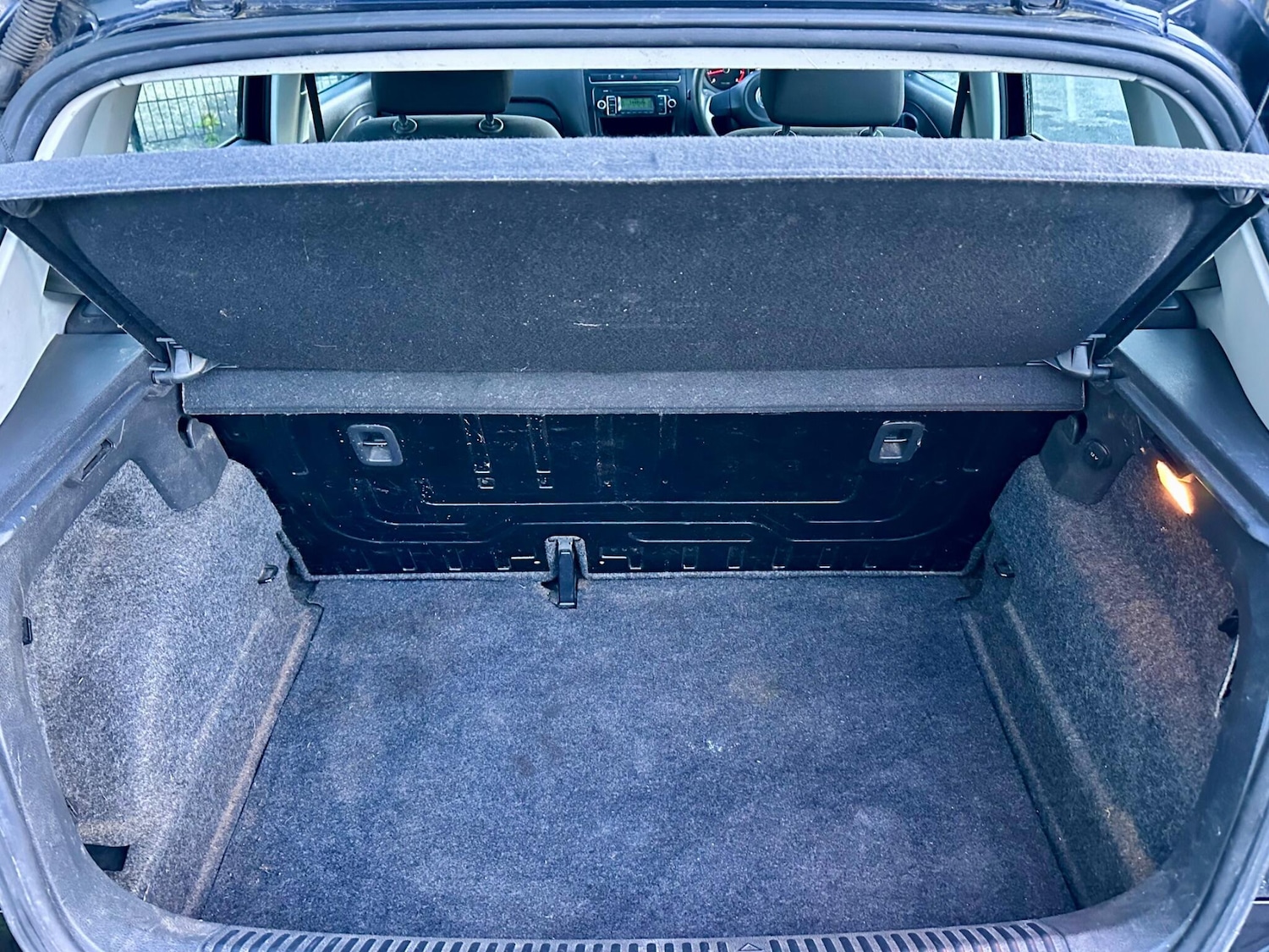 Used Volkswagen Polo 2010 for sale - 76752897: Photo 25