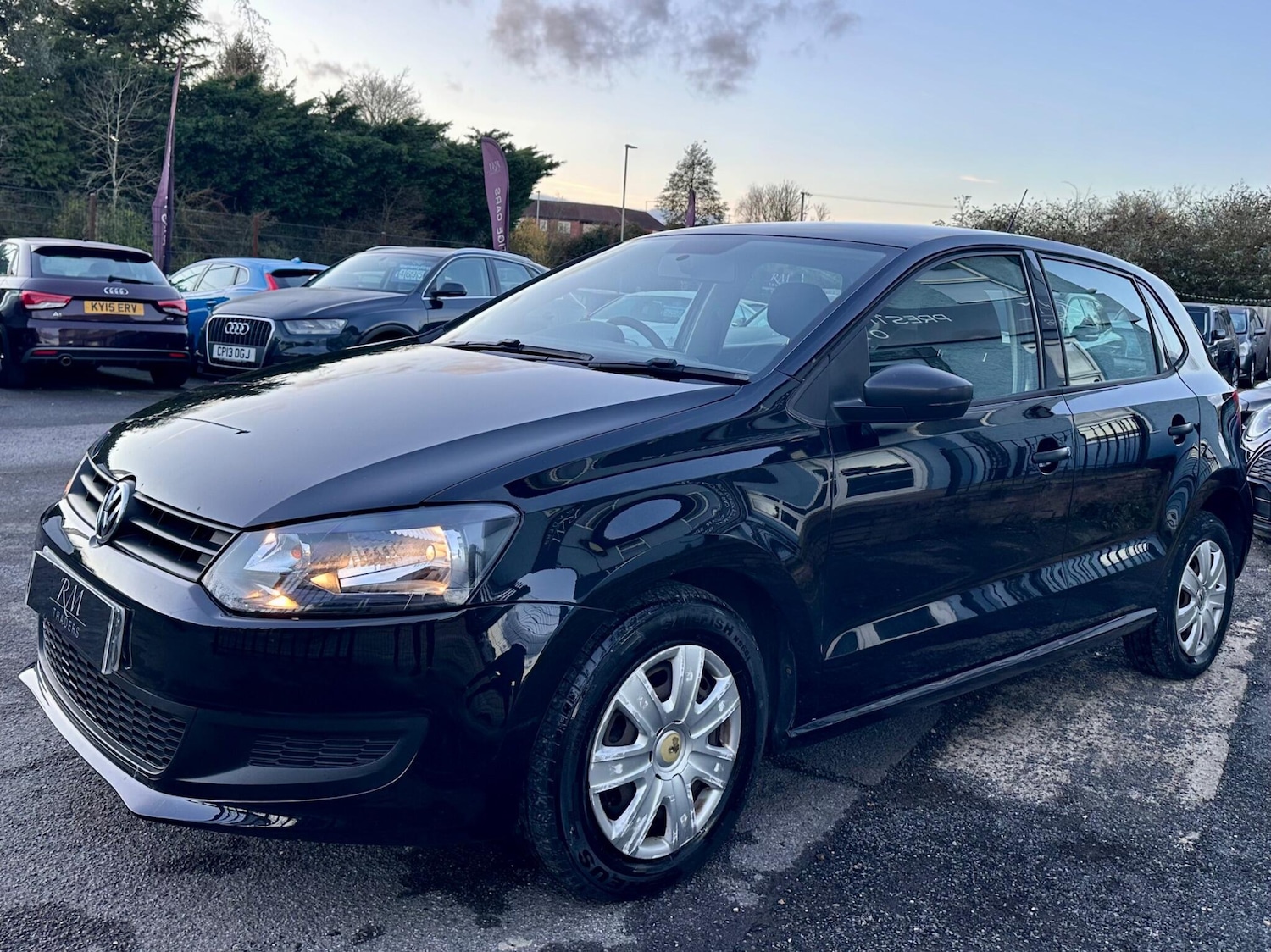 Used Volkswagen Polo 2010 for sale - 76752897: Photo 4