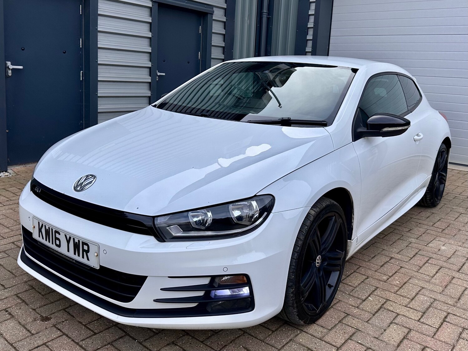 Used Volkswagen Scirocco 2016 for sale - 77959842: Photo 4