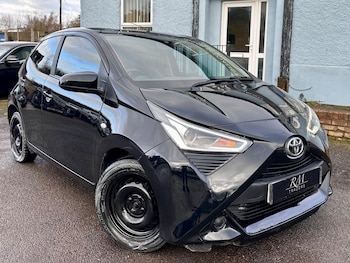 2019 (19) - 1.0 VVT-i X-Play 5dr x-shift