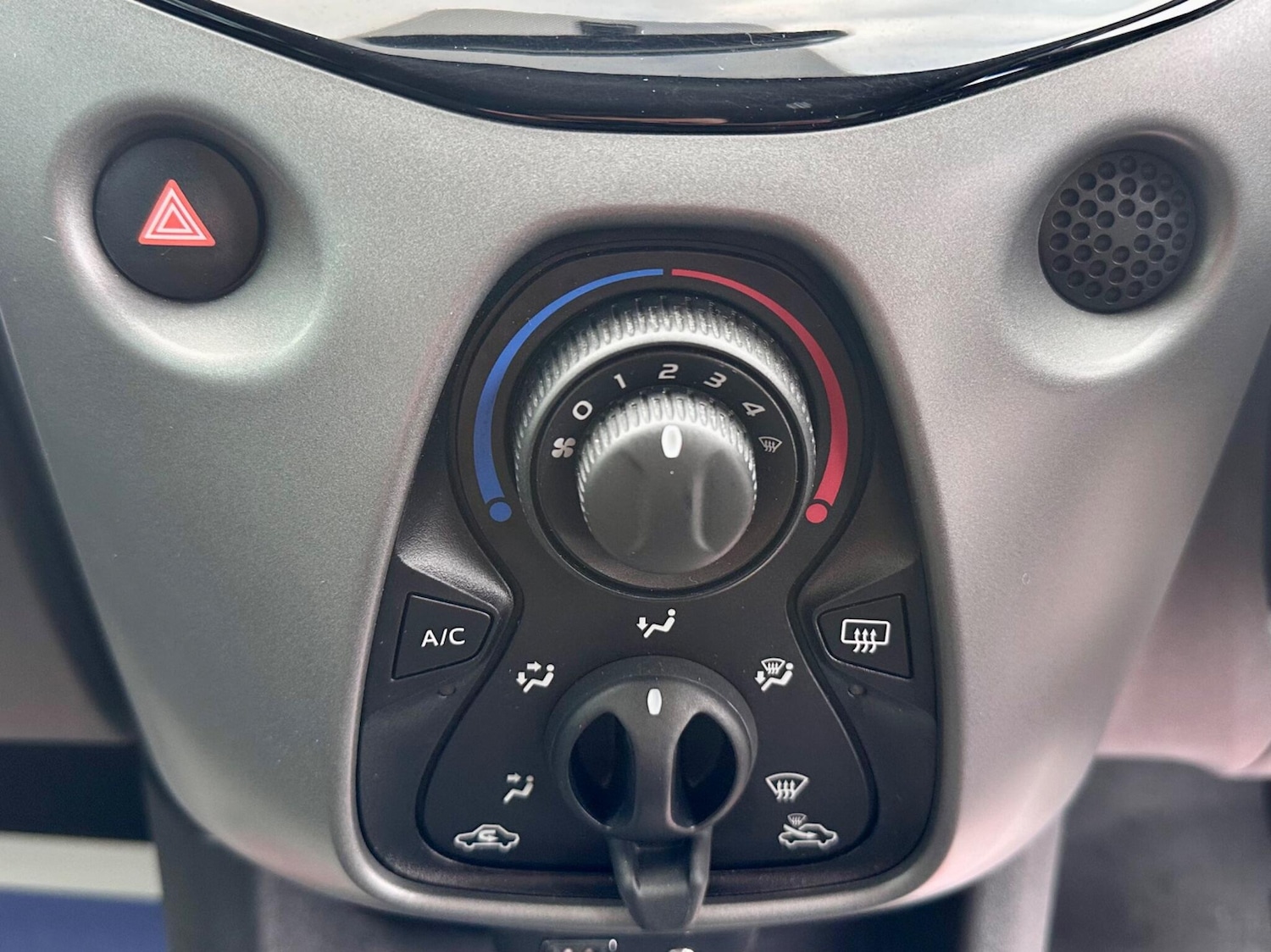 Used Toyota AYGO 2019 for sale - 77238134: Photo 26