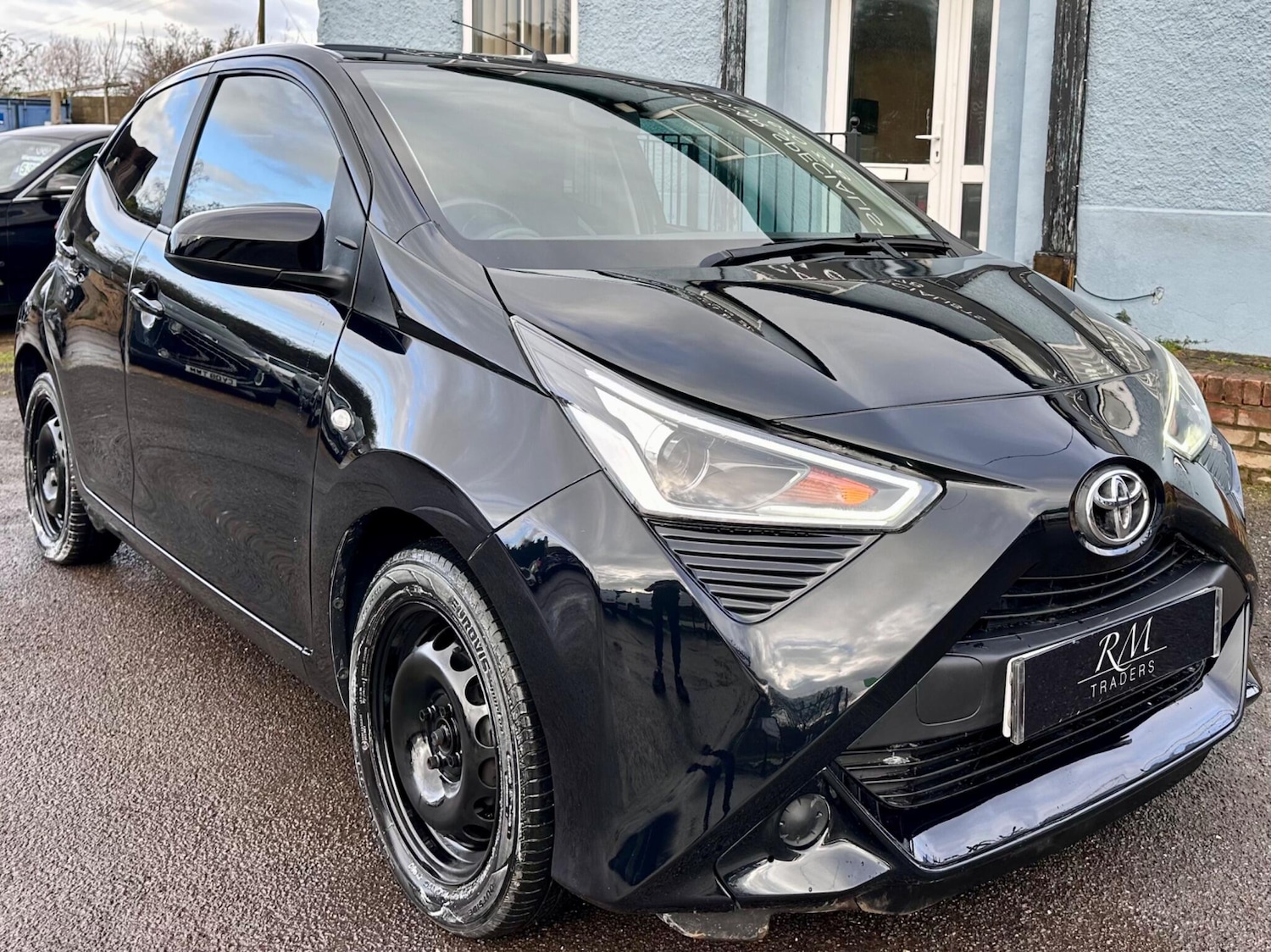 Used Toyota AYGO 2019 for sale - 77238134: Photo 3