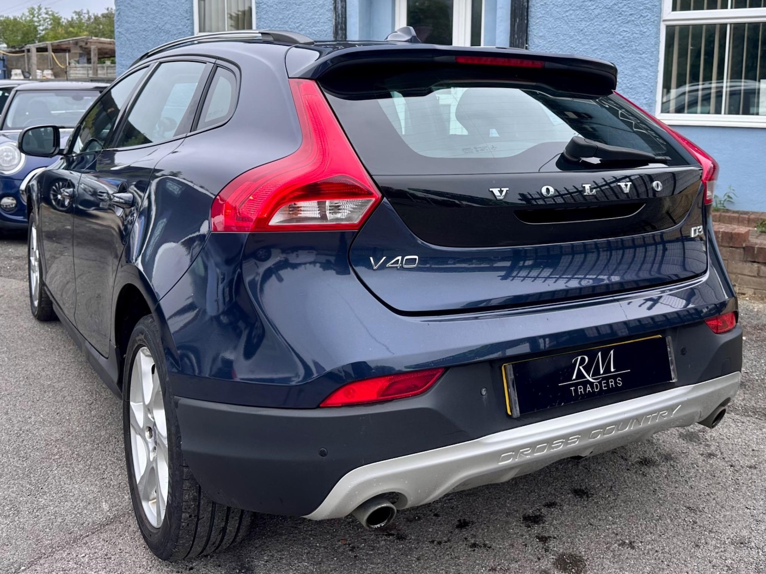 Used Volvo V40 2014 for sale - 77460520: Photo 10