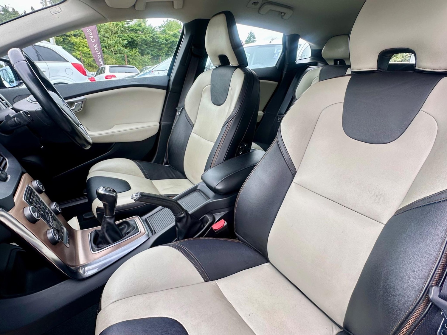 Used Volvo V40 2014 for sale - 77460520: Photo 19