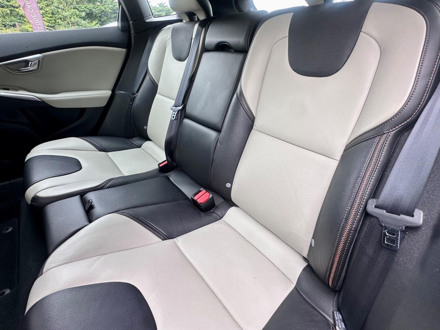 Used Volvo V40 2014 for sale - 77460520: Photo 21