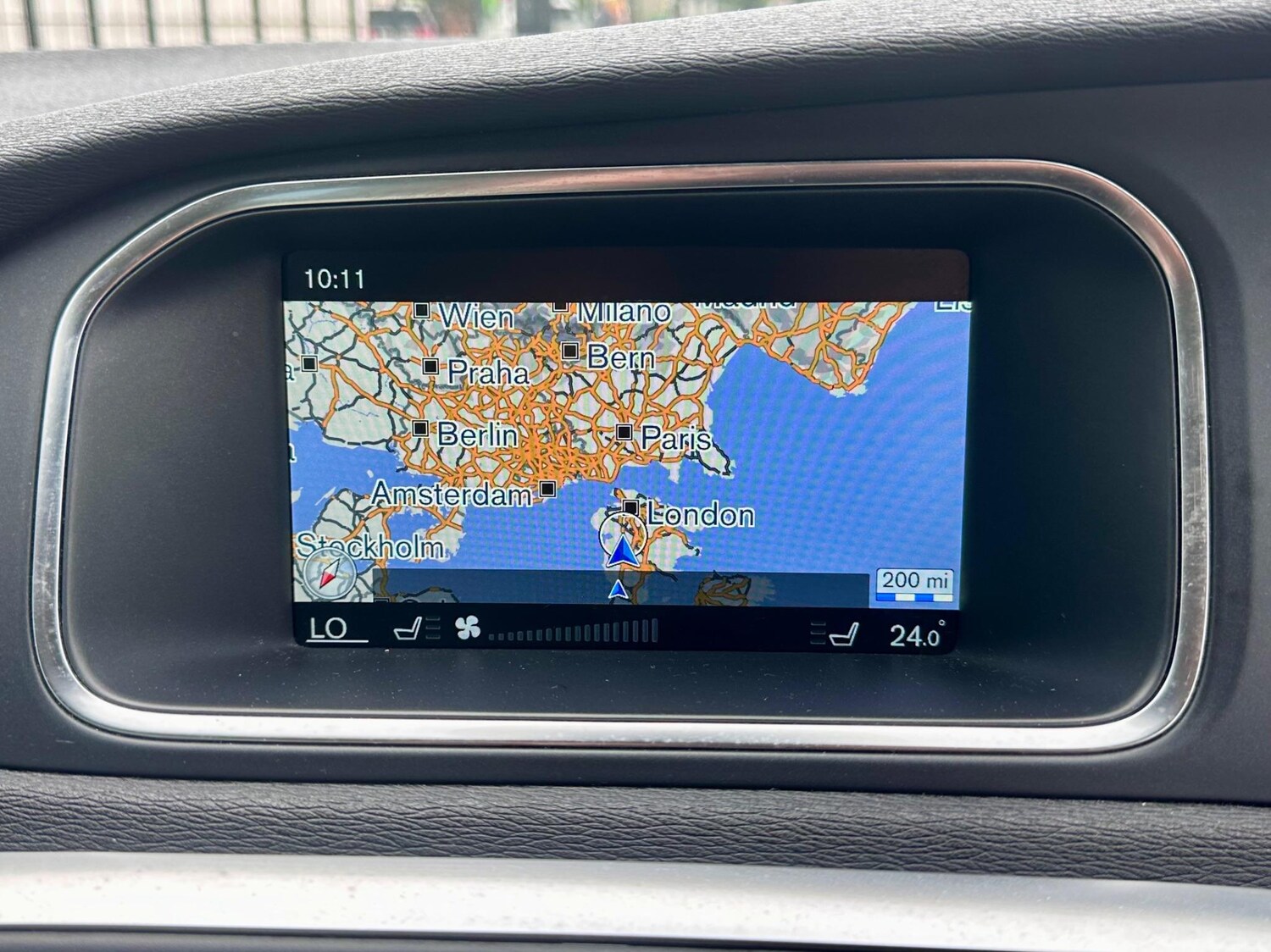 Used Volvo V40 2014 for sale - 77460520: Photo 35