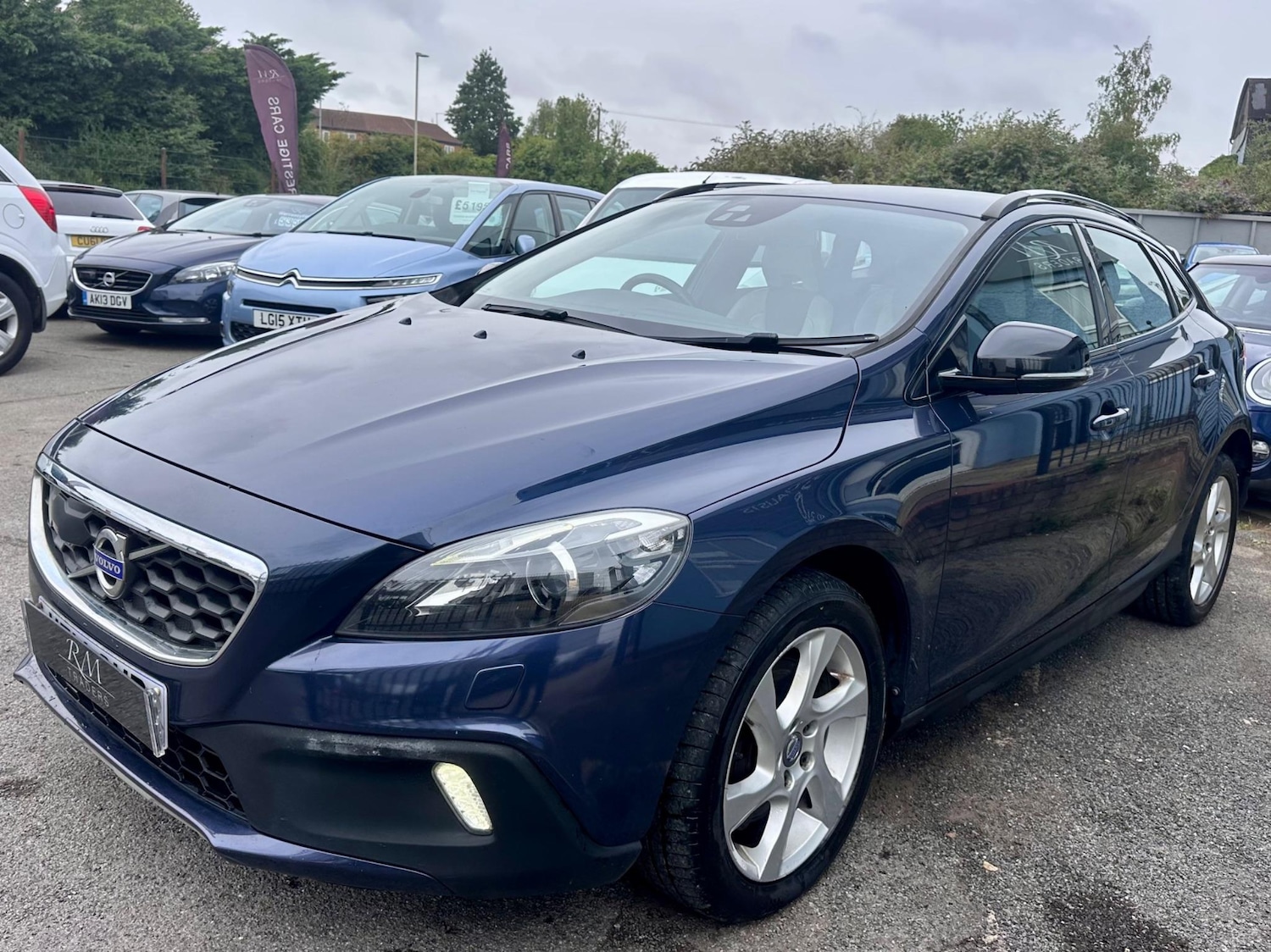 Used Volvo V40 2014 for sale - 77460520: Photo 7