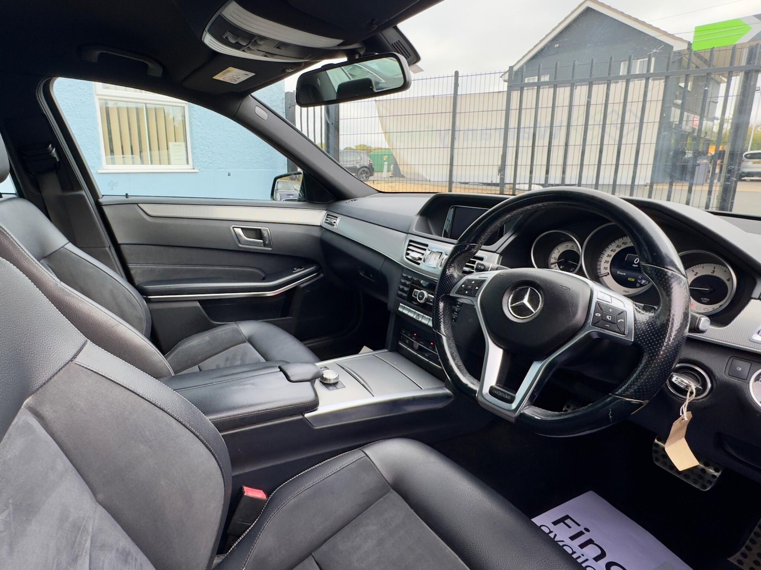 Used Mercedes-Benz E Class 2013 for sale - 76136092: Photo 16