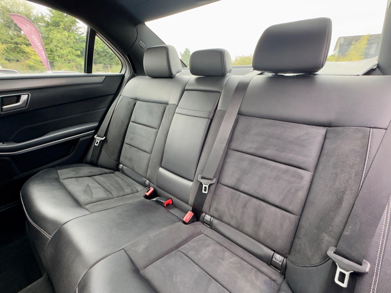 Used Mercedes-Benz E Class 2013 for sale - 76136092: Photo 21