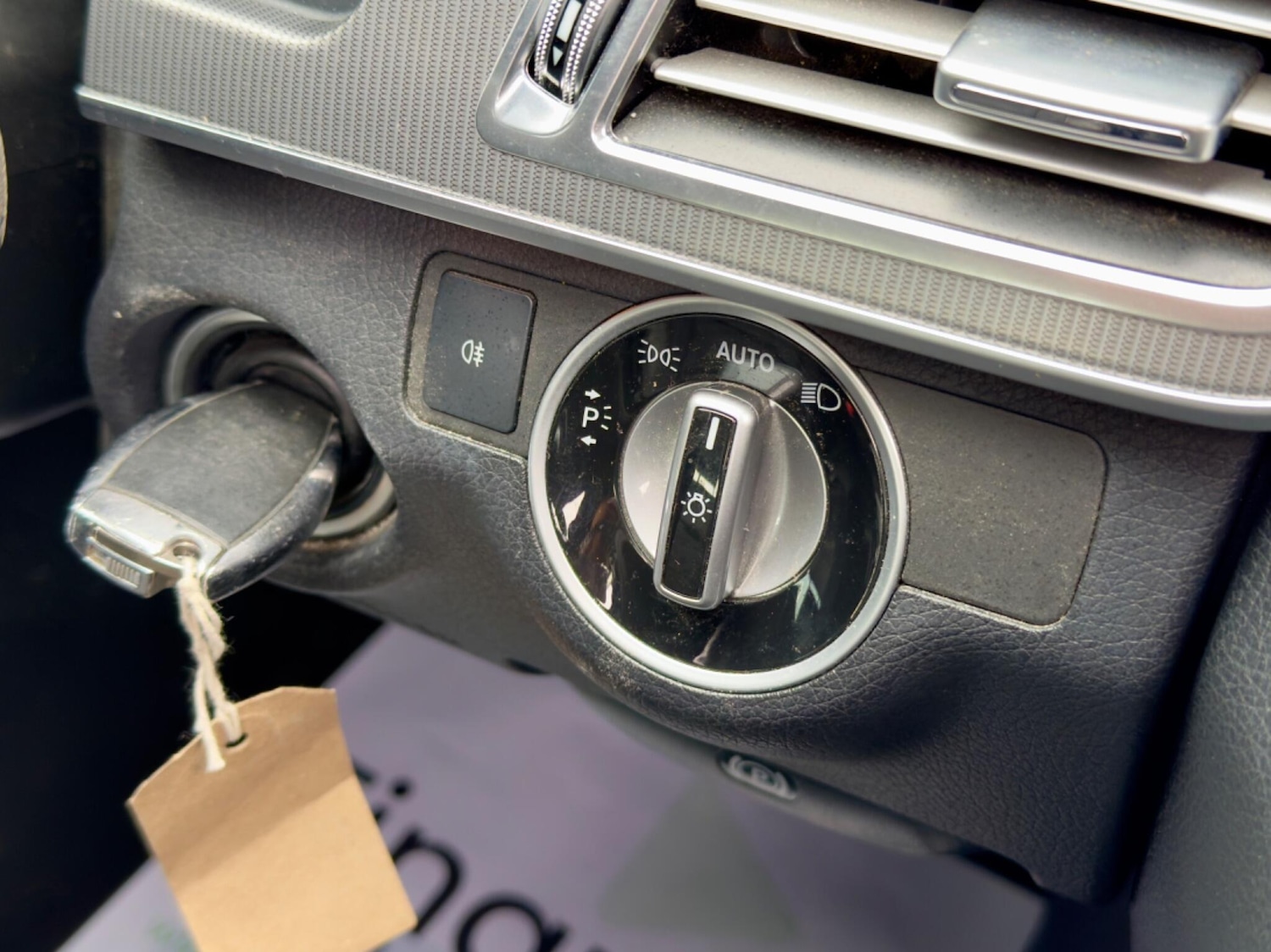 Used Mercedes-Benz E Class 2013 for sale - 76136092: Photo 25