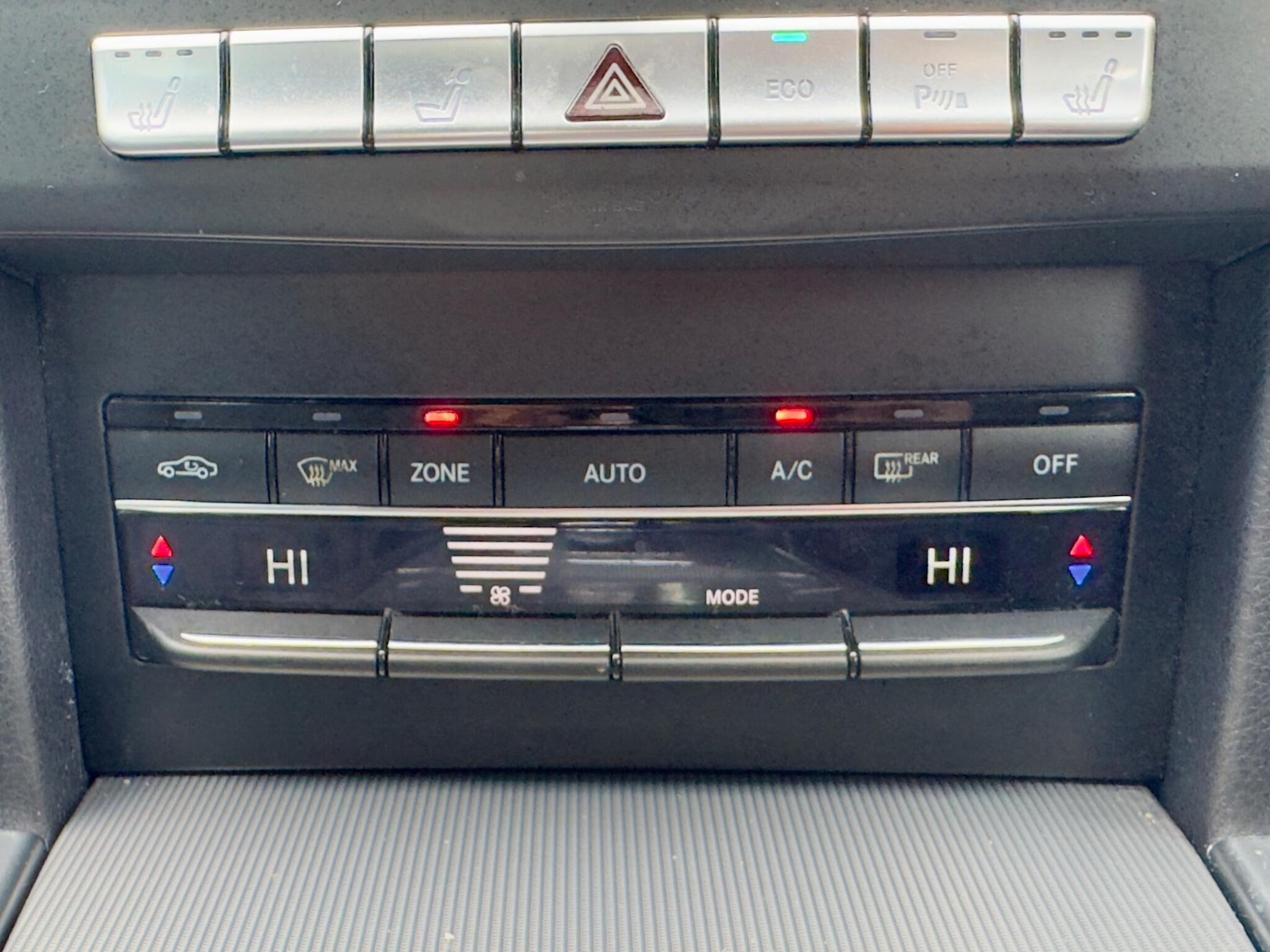 Used Mercedes-Benz E Class 2013 for sale - 76136092: Photo 35