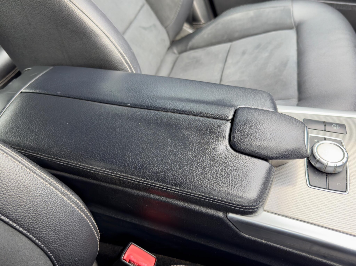 Used Mercedes-Benz E Class 2013 for sale - 76136092: Photo 39