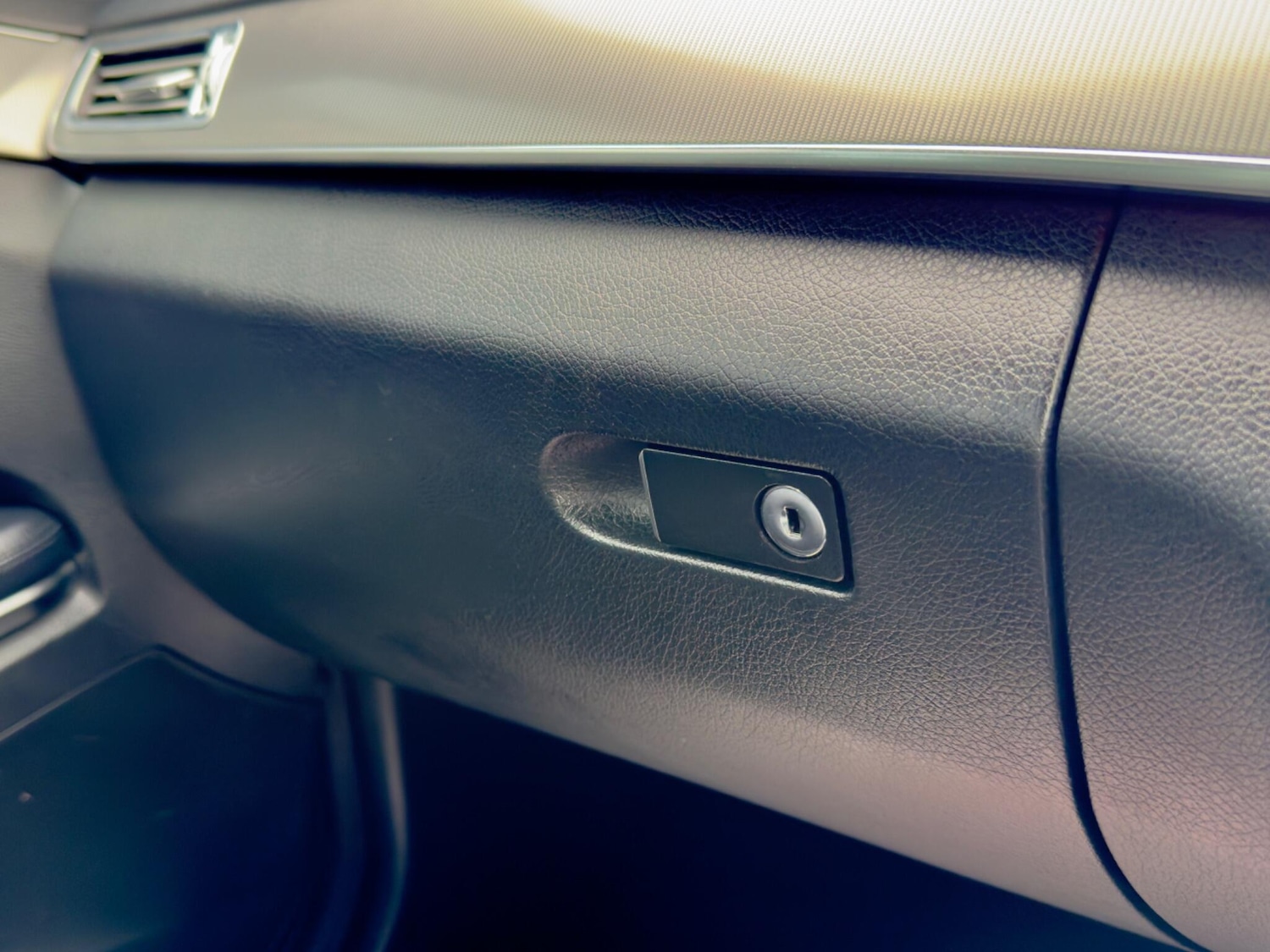 Used Mercedes-Benz E Class 2013 for sale - 76136092: Photo 40