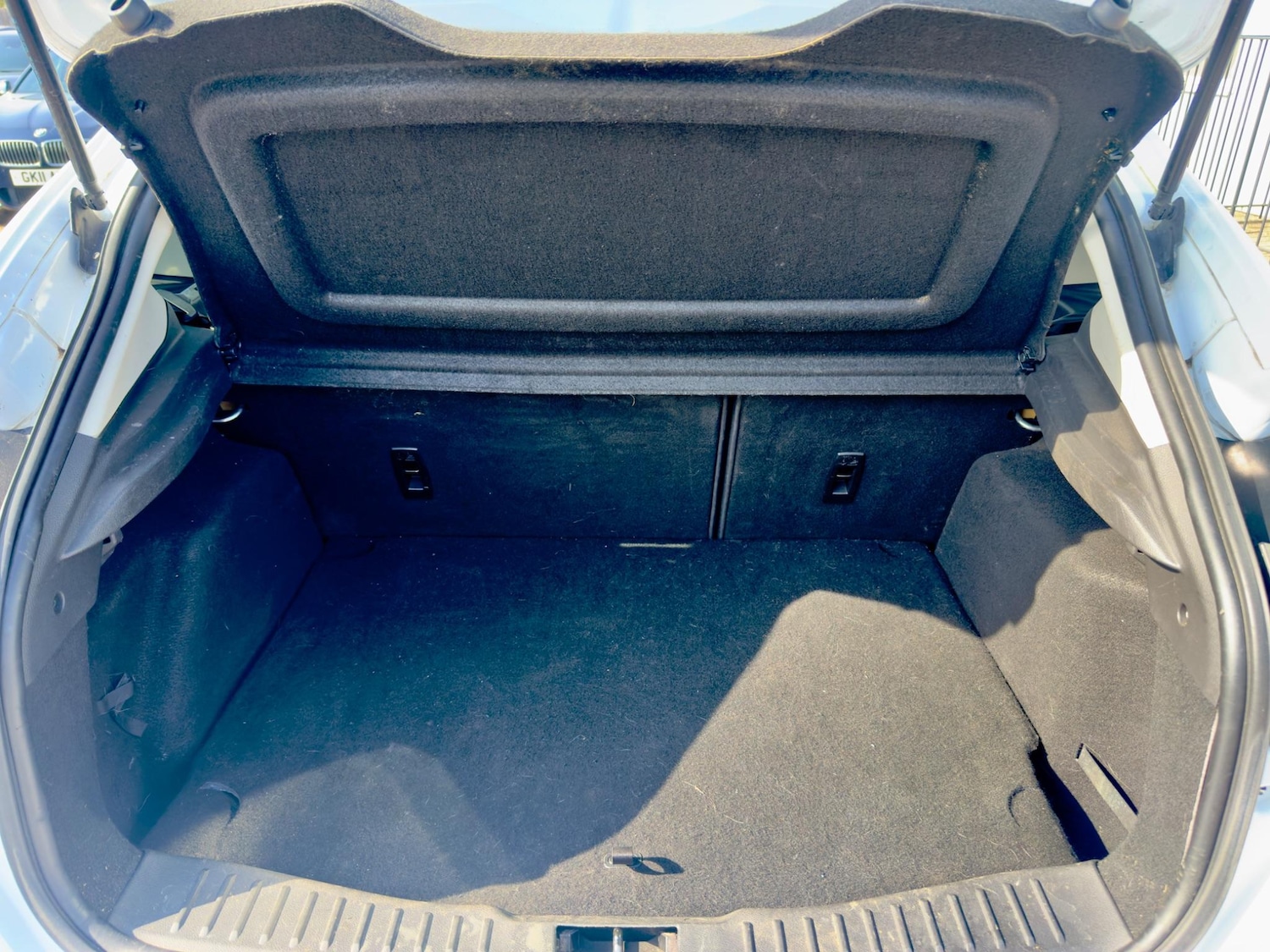 Vehicle 44