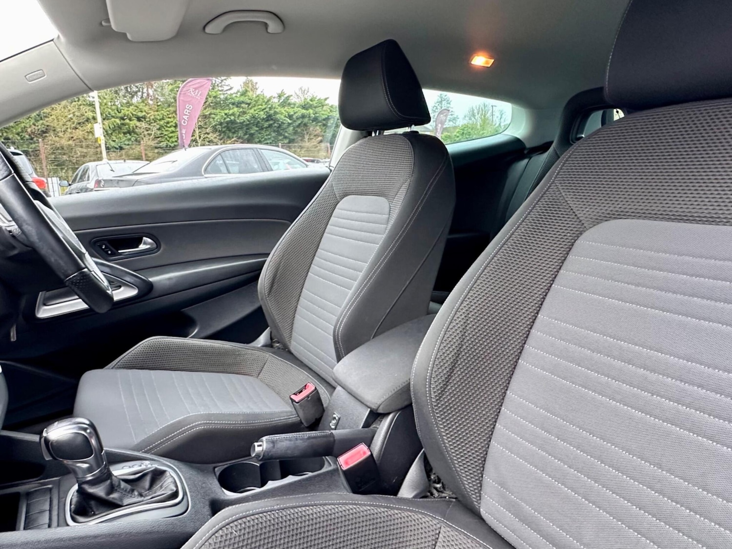 Used Volkswagen Scirocco 2011 for sale - 77460530: Photo 20