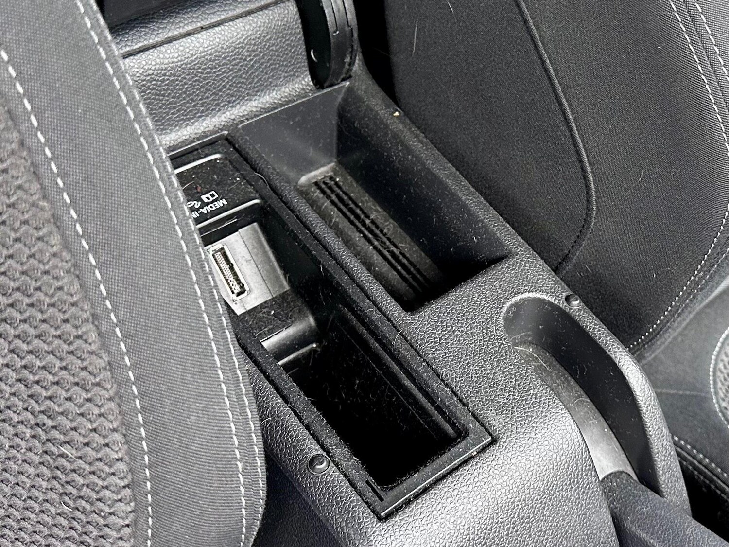 Used Volkswagen Scirocco 2011 for sale - 77460530: Photo 40