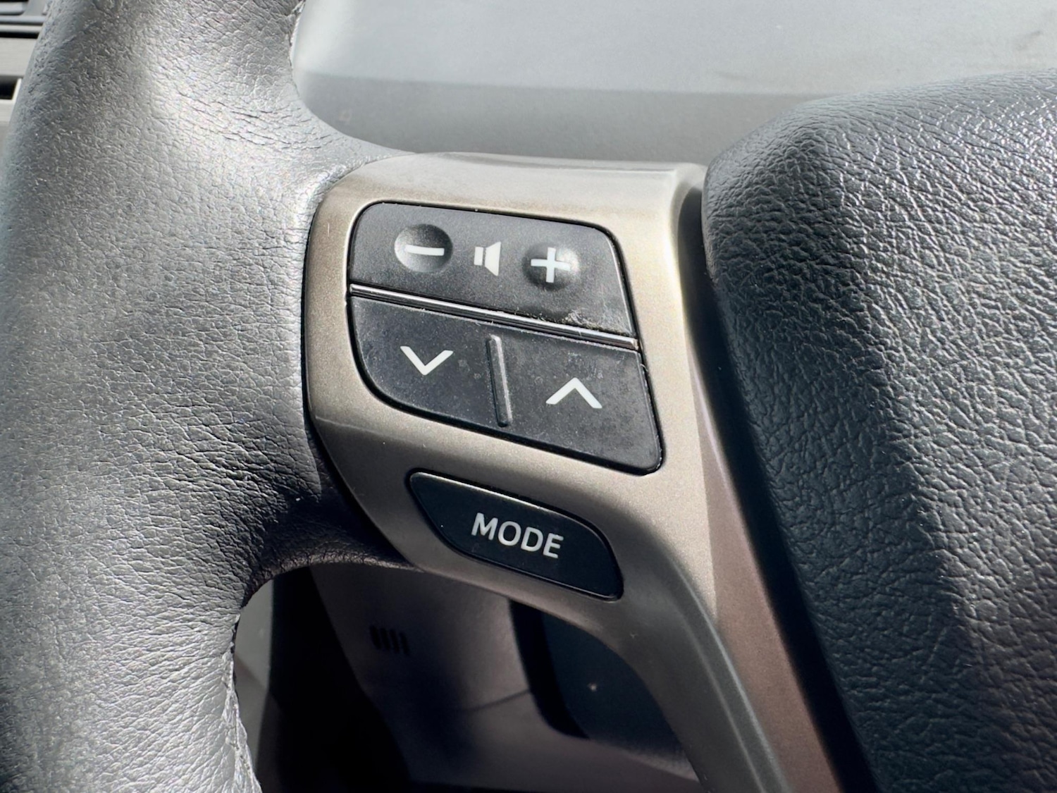 Used Toyota Verso 2010 for sale - 77460528: Photo 25