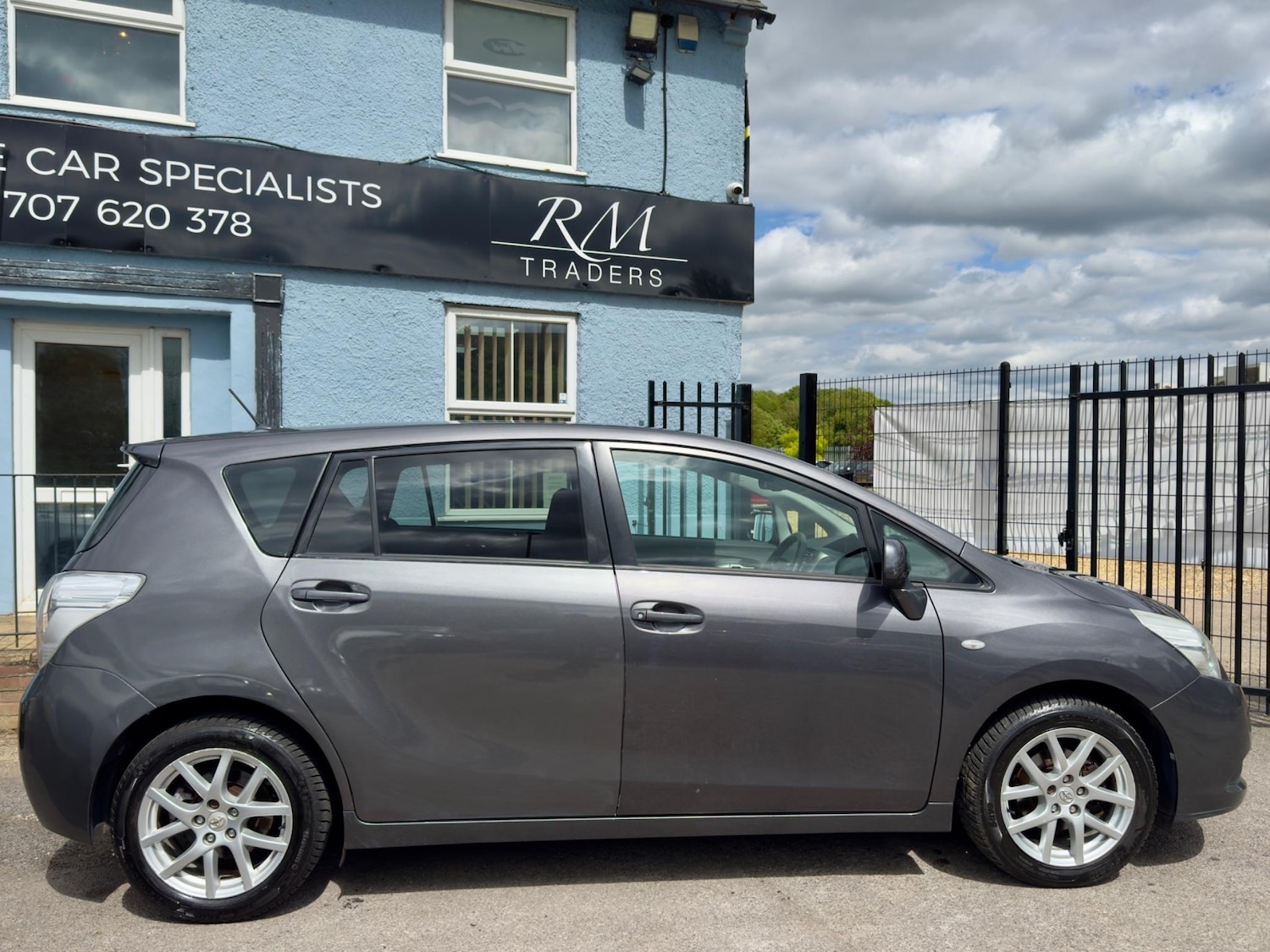 Used Toyota Verso 2010 for sale - 77460528: Photo 7